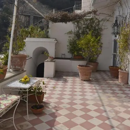 Villino Prota, Ridente Con Panorama Mozzafiato Позитано